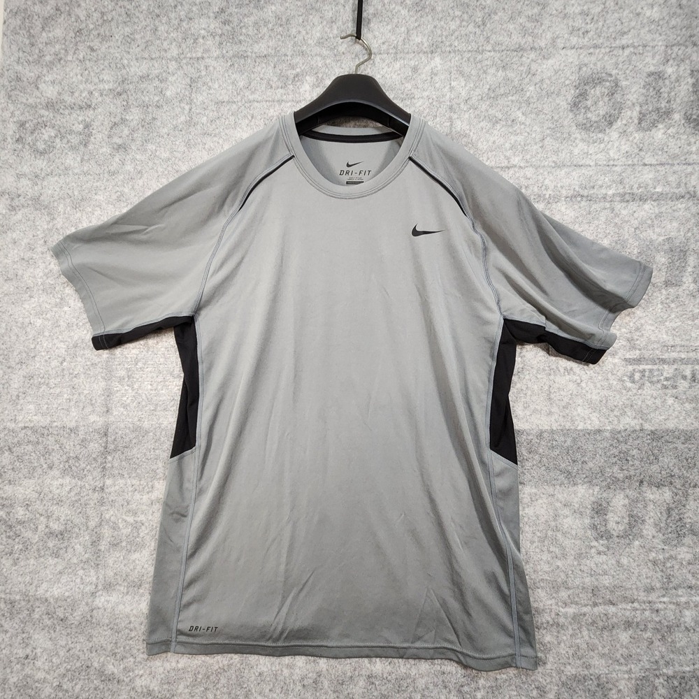 Nike Sweatshirt Mens Size L Gray Dry Fit Short‎ Sleeve